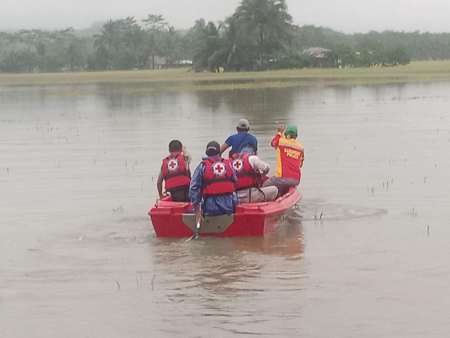 Philippine Red Cross responds to Mindano Flooding